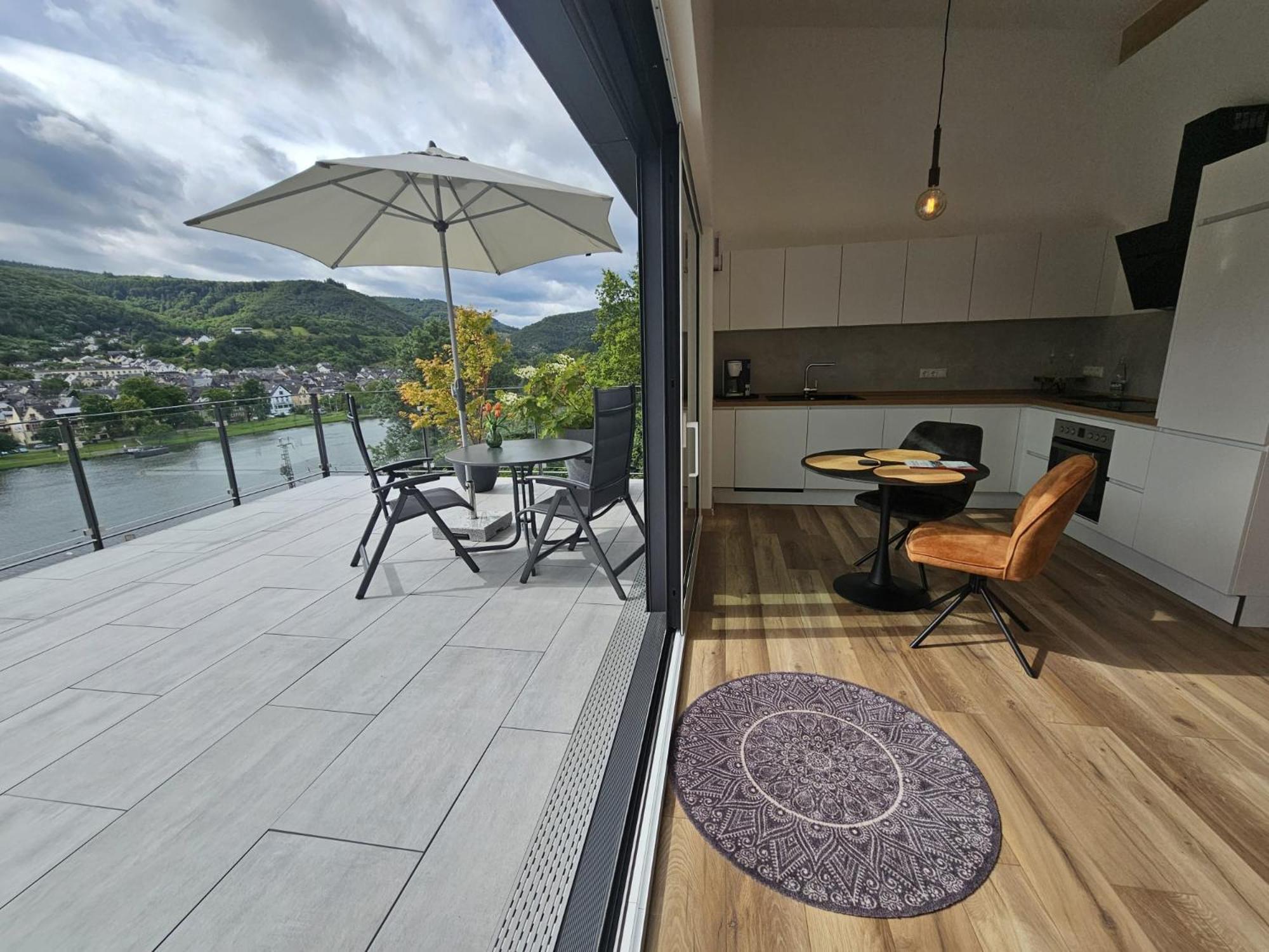 Mv Roemervilla, Lofts & Penthouses Mit Traumhaftem Moselpanoramablick Und Sauna Treis-Karden Exterior photo